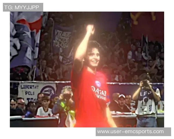 曼联中场急需替代者若昂内维斯或成最佳人选